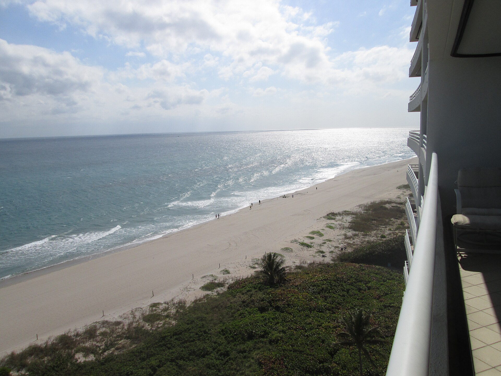 Atlantic shoreline in Boca Raton, Florida